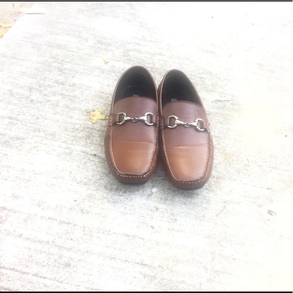 Brown Unlistied loafers/slide on’s